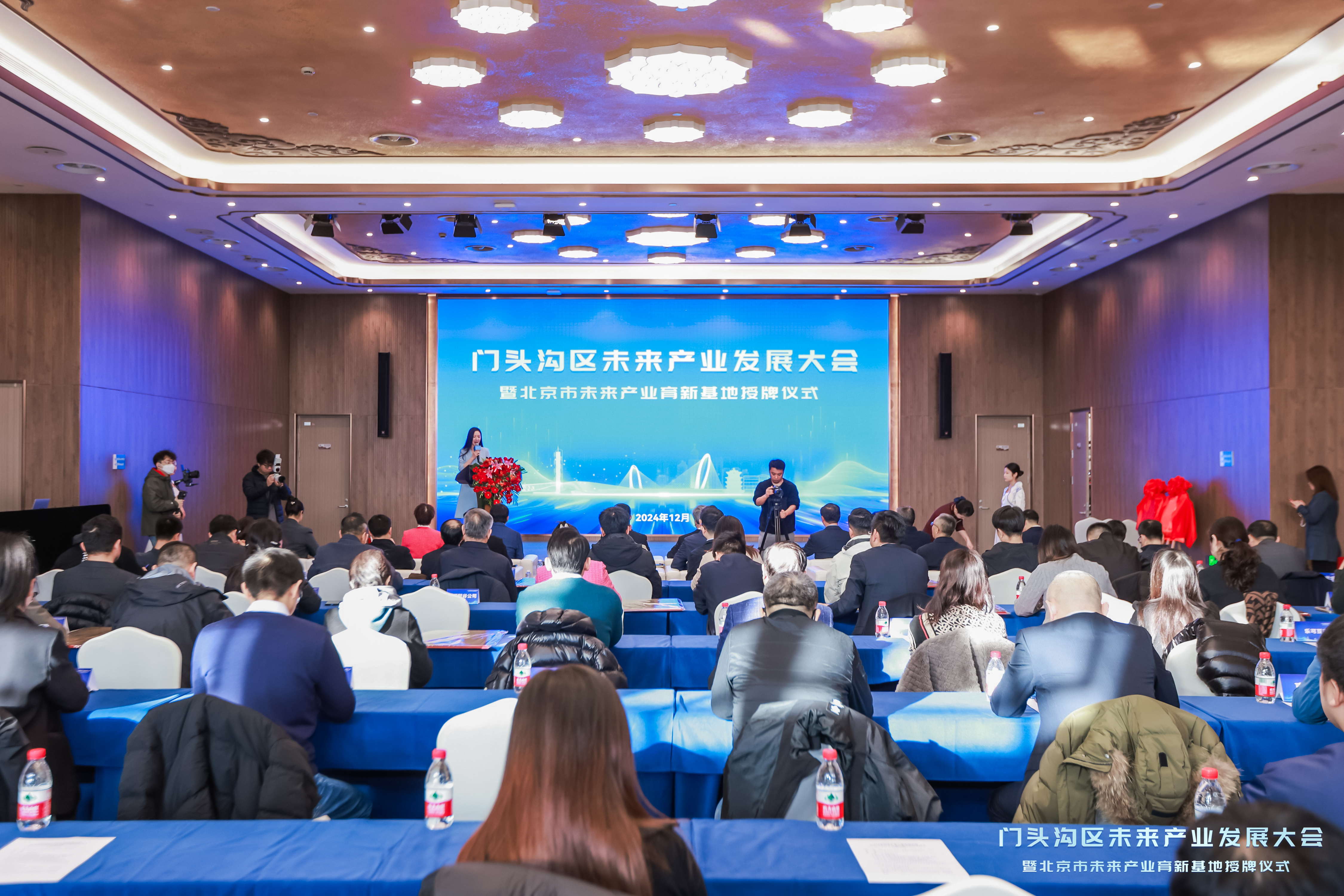 久久久www成人免费无遮挡大片
