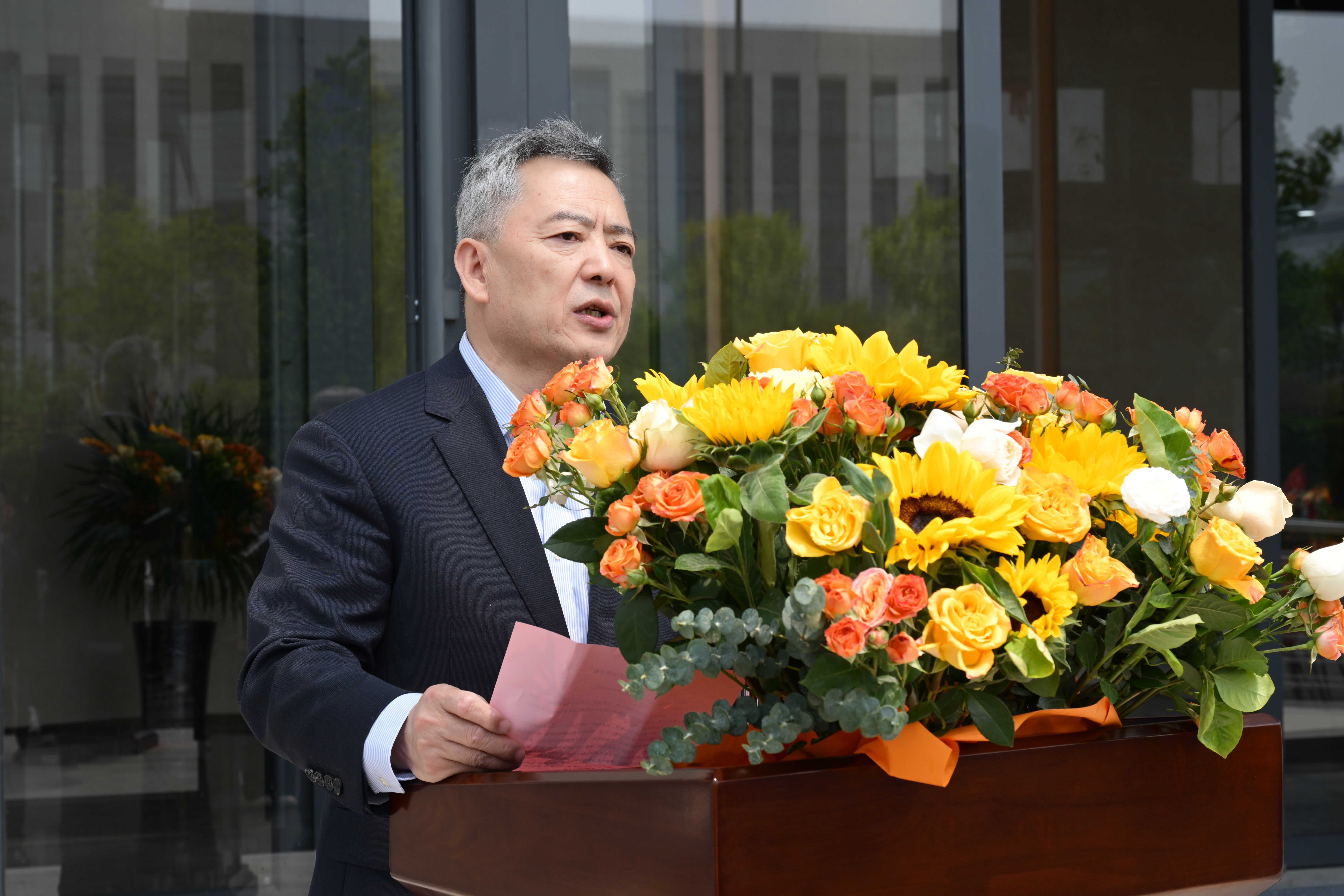 久久久www成人免费无遮挡大片