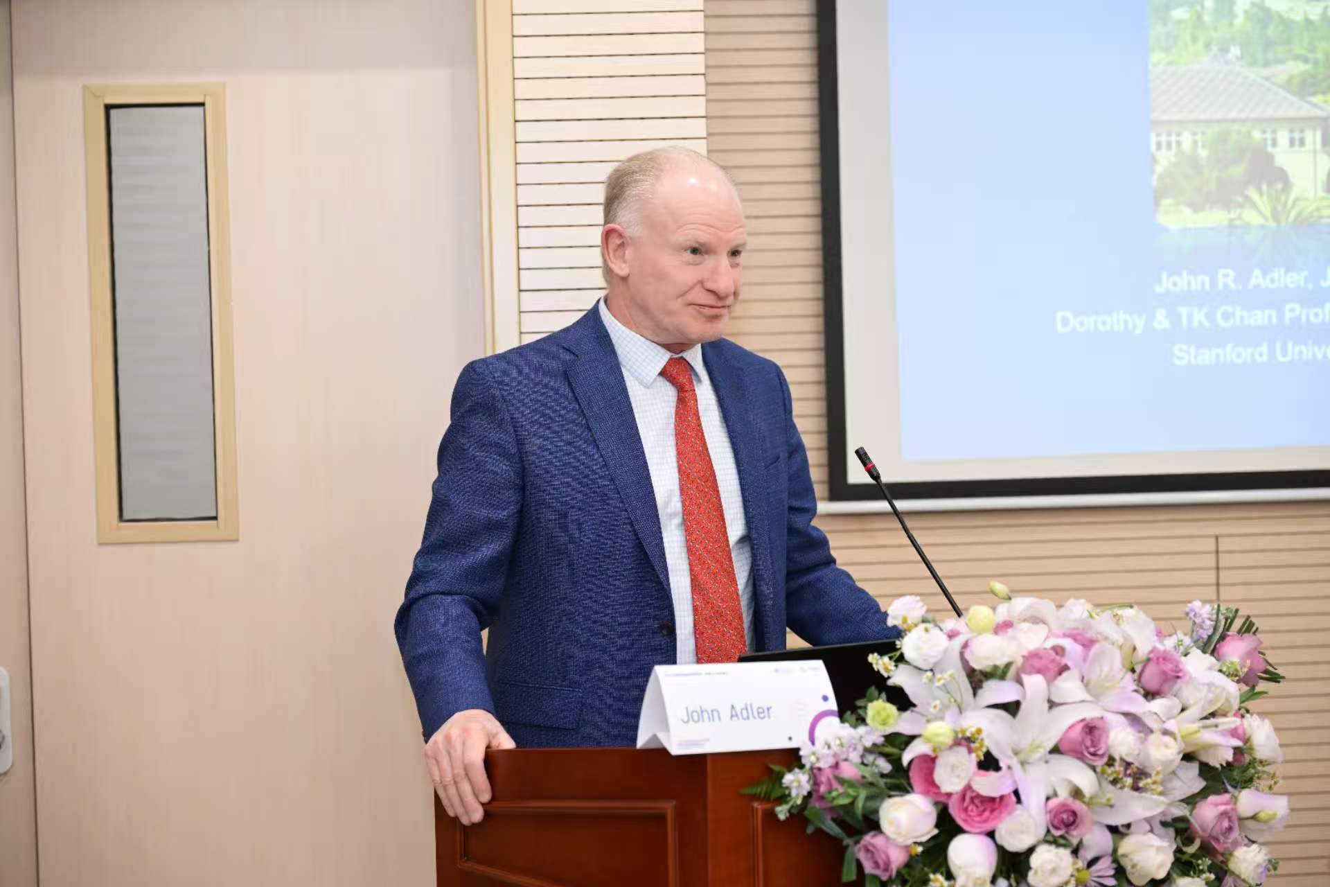 久久久www成人免费无遮挡大片