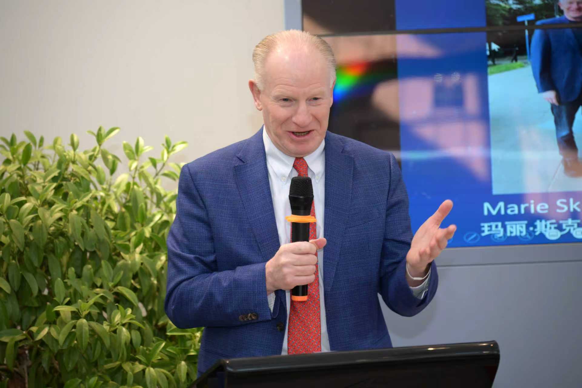 久久久www成人免费无遮挡大片