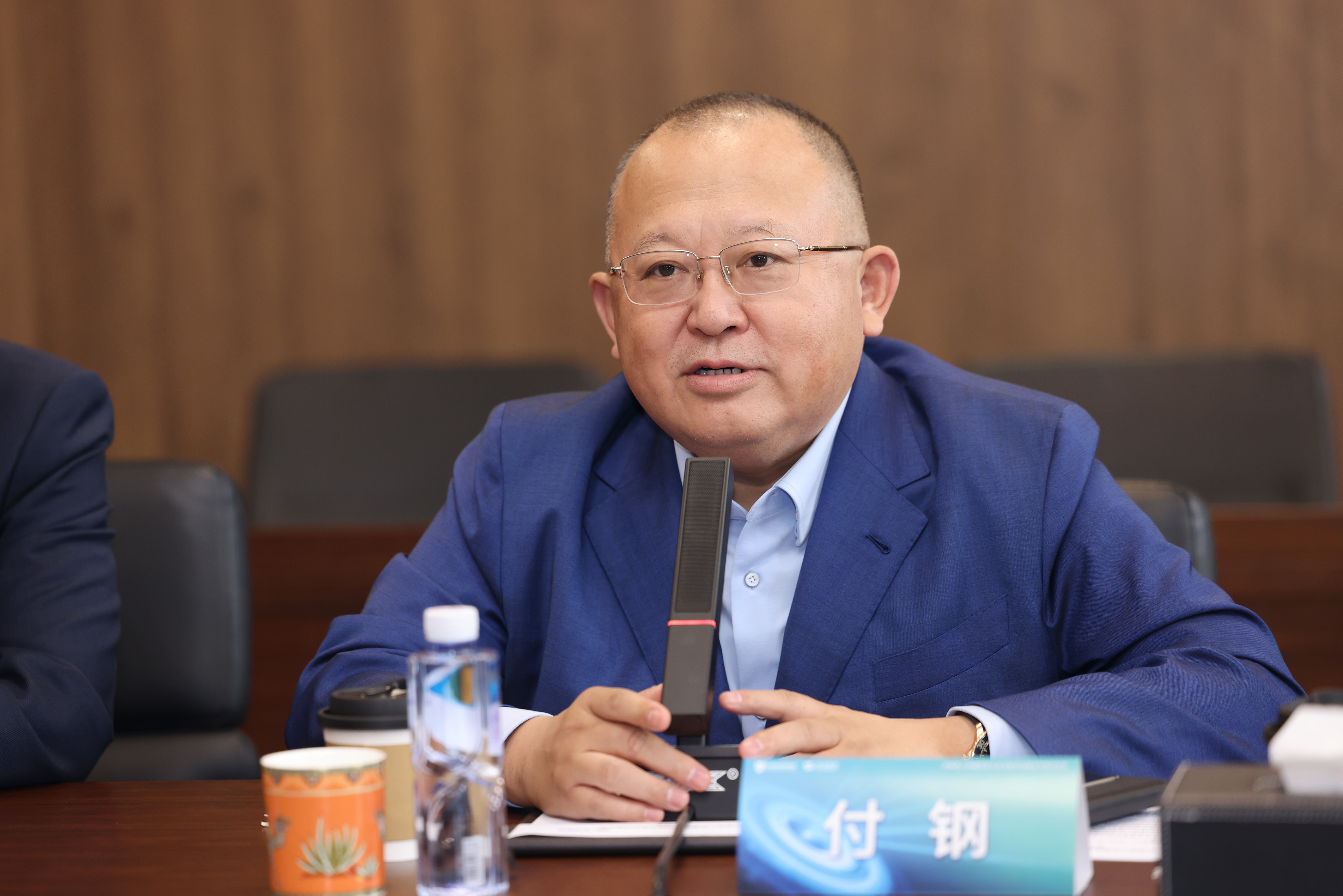 久久久www成人免费无遮挡大片